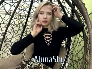 AlunaShy