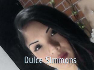 Dulce_Simmons