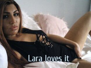 Lara_loves_it