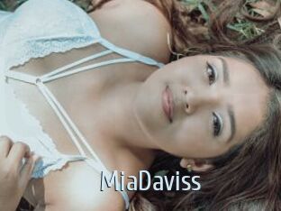 MiaDaviss