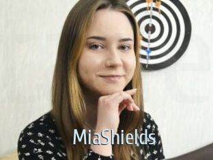 MiaShields Ta Model