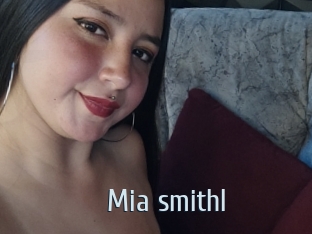 Mia_smithl