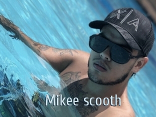 Mikee_scooth