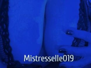 Mistresselle019