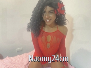 Naomy24cm