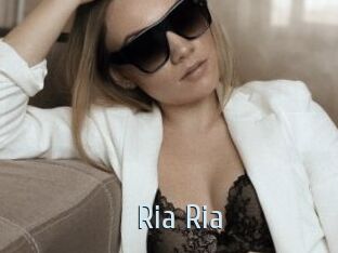 Ria_Ria Ta Model