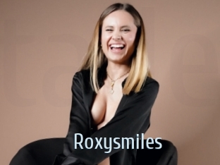 Roxysmiles