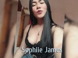 Sophiie_James