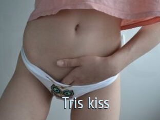Tris_kiss